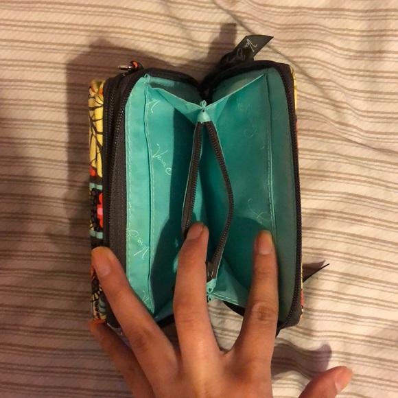 Vera Bradley wristlet - Picture 6 of 7